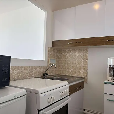 L'empire - - Face - - Lb600-041 Apartment
